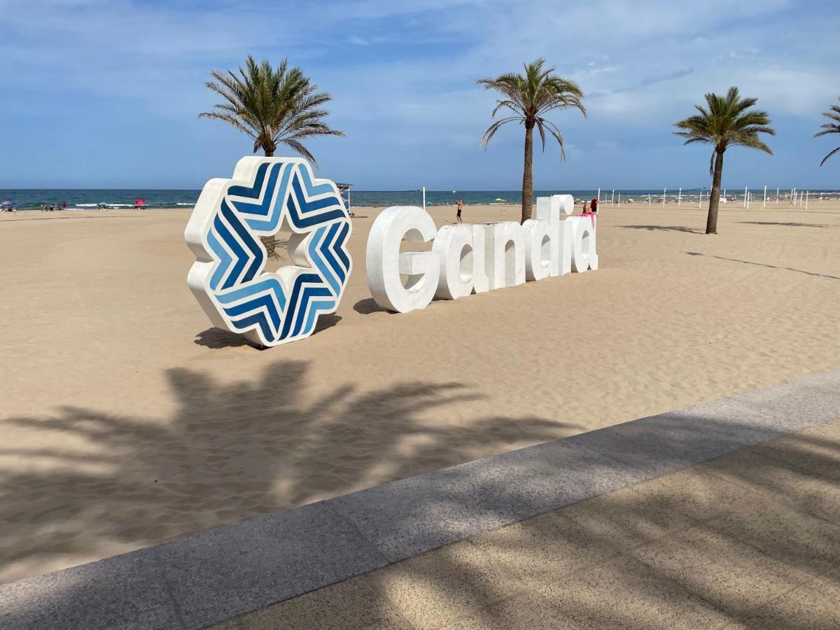 Apartamento En Segunda Linea En Playa De Gandia Екстериор снимка